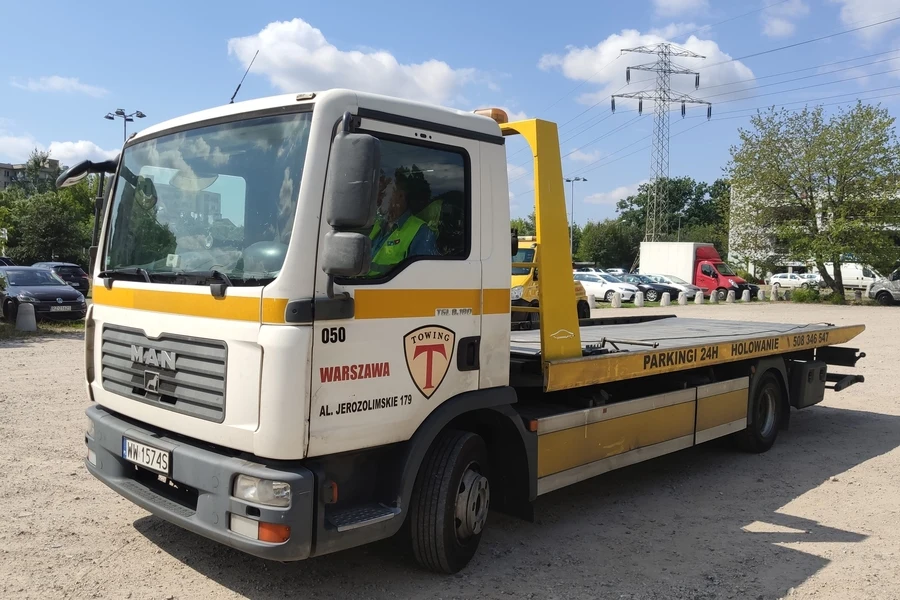 holownik Man TGL 8.180